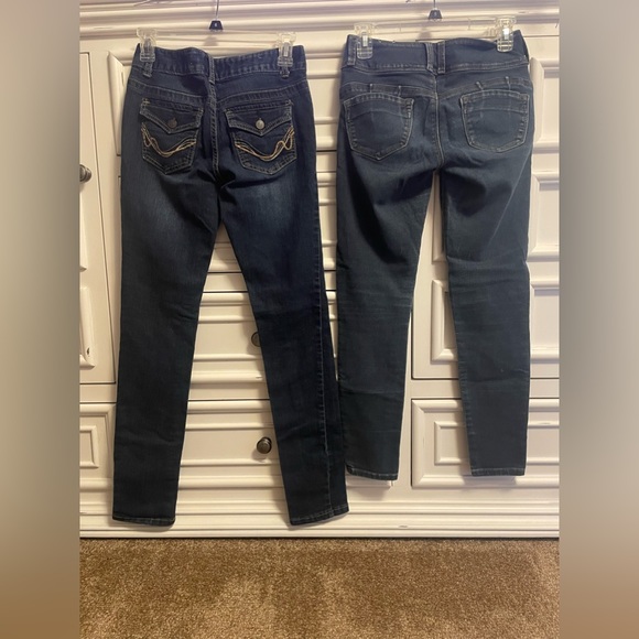2 pairs of skinny jeans. Gently worn - Picture 2 of 2